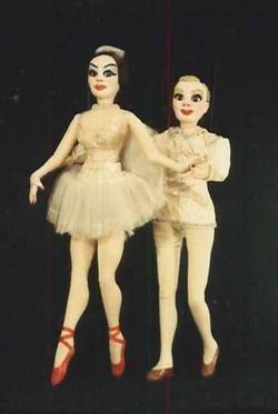Varietémarionette Amand & Wanda: klassisches Tanzpaar;