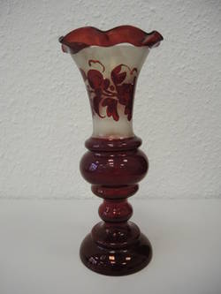rot lasierte Vase mit floralem Dekor (2 von 2)