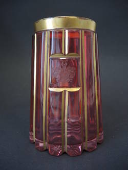 Glasseidel aus hellrotem/rosa Glas, 1838