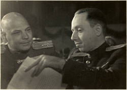 Oberst Sergej Tulpanow und Alexander Dymschitz;