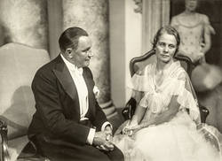 Szene mit Gustav Waldau und Helene Thimig in Der Schwierige