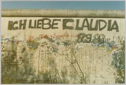 o.T., Liebeserklärung auf Berliner Mauer