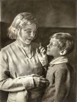 Szene mit Gertrud Eysoldt in Advent