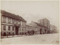 Bismarckstraße 100 - 92