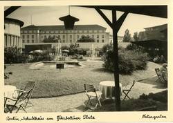 Berlin, Schultheiss am Fehrbelliner Platz/Naturgarten;