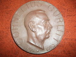 Gedenkplakette für den deutschen Kunsthistoriker Cornelius Gurlitt (1850-1938)