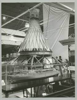 "Schiffsmodellprüfung". Industrieausstellung Berlin 1968