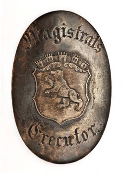 Amtsplakette eines Magistratsbeamten (Executor) von Berlin - als Erkennungszeichen oder Dienstmarke;
