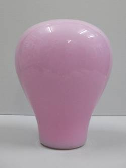 Rosafarbener Perückenkopf aus Glas;