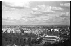 Blick von der Siegessäule auf die zerstörte Stadt Berlin II