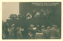 "Beisetzung der Opfer der Revolution in Berlin am 20. November 1918.";