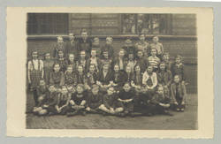 Klassenfoto, Jungen und Mädchen, Abschlussbild Kl.8a GII, Jahrgang 1938 der Geschwister Scholl Schule