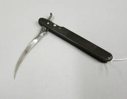 Kleines Messer für chirurgische Zwecke;