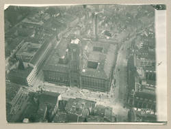 Luftaufnahme: Das Rathaus an der Königstraße und Umgebung