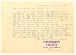 Postkarte vom Heimatmuseum Radeburg, m.e.U. Selbmann, an Arthur Bischoff betr. Beurteilung des Tauchaer Kultruspiegels mit einem Artikel über Heinrich Zille darin