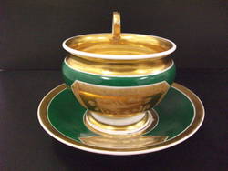 Tasse mit Unterschale, grün-goldener Dekor