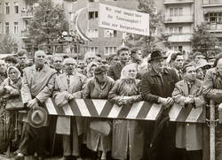 Rathaus Schöneberg, Protest gegen den Mauerbau, 1961;