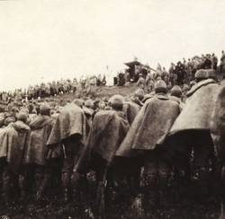 1914 - "Allerseelen-Feldmesse auf dem Schlachtfeld unter Kanonendonner"
