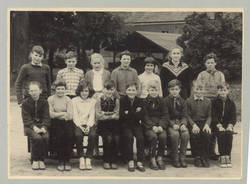 Gruppenfoto, Jungen und Mädchen einer 5.Klasse der Zentralschule Blankenfelde;