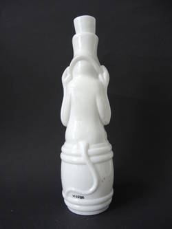 Flasche in Form eines Affen auf einer Tonne sitzend (weiß)