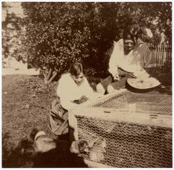 Lisl und Albert Steinrück im Garten in Tutzing