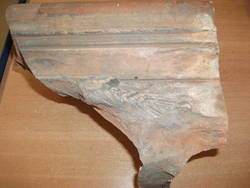 Fragment einer Fensterbrüstungsplatte vom Feilnerhaus;