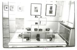Konvolut Fotografien der Ausstellung "Photographie Fotografie.150 Jahre Bild und Technik aus Sammlungen und Archiven der DDR" im Museum Ephraim Palais