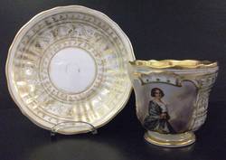 Bouillon-Tasse mit Unterschale, Porträt Kaiserin Victoria von Preußen