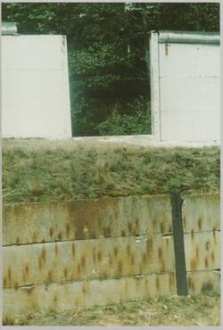 o.T., Berliner Mauer mit fehlendem Segment