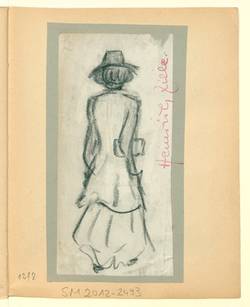 Schlanke Frau in Rückenansicht mit Hut und Zeitung