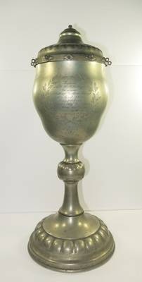 Willkomm-Pokal aus Neusilber der Nagelschmiede
