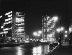 Ernst Reuter Platz. Sicht von der Hardenbergstraße bei Nacht