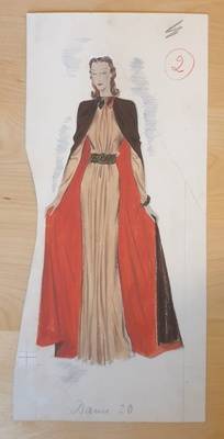 Modezeichnung: Figurine in apricotfarbenem Abendkleid mit rot gefüttertem bodenlangem Cape