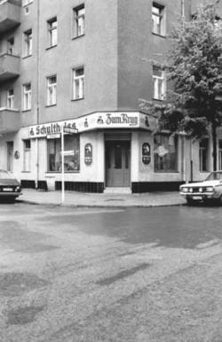 o.T., Eck-Kneipe/Lokal/Gaststätte "Zum Krug", Drorystraße, Ecke Böhmische Straße