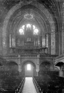 Georgenkirche. Innenansicht mit Blick zur Orgel