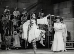 Die Verfolgung und Ermordung Jean Paul Marats - dargestellt durch die Schauspielgruppe des Hospizes zu Charenton unter Anleitung des Herrn de Sade