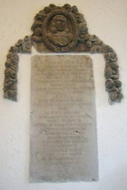 Gedenkstein mit Brustbild für den Generalfeldmarschall Otto Christoph von Sparr (1599 oder 1605-1668);