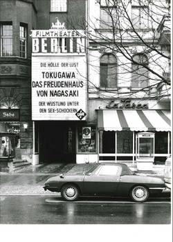 o.T., Durchgang zum Filmtheater Berlin vom Kurfürstendamm 193-194