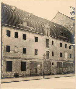 Georgenkirchplatz 9-10