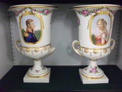 Zwei Krater-Vasen, Portraits Friedrich Wilhelm III. und Luise von Preußen;