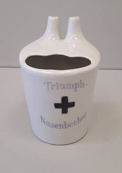 Triumph-Nasenbecher