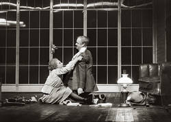 Szene mit Fritz Lichtenhahn und Gisela Stein in Der Vater
