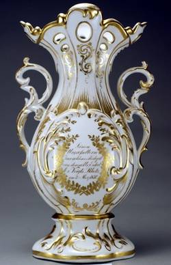 Vase, Geschenk zur Goldenen Hochzeit mit Stammbaummotiv