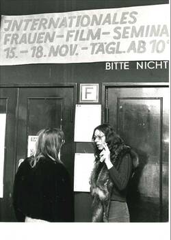 o.T., Das 1. Internationale Frauen-Film-Seminar im Kino Arsenal, Welserstraße 25