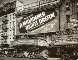 Eingang zum Uraufführungskino "A Midsummer Night´s Dream" William Shakespeare Warner Bros. Productions Cooperation Picture in New York 