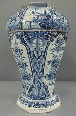 Vase, Indianische Blumen und Chinesische Landschaften