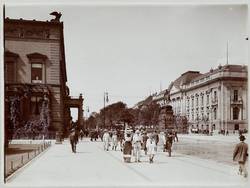 Unter den Linden.Blick Richtung Westen mit Palais Kaiser Wilhelm, Denkmal Friedrich II. und Königlicher Bibliothek