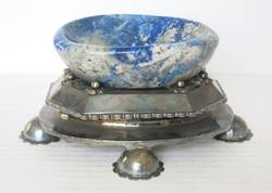 Silbernes Zierstück mit blaugrauer Chile-Lapislazuli-Schale 