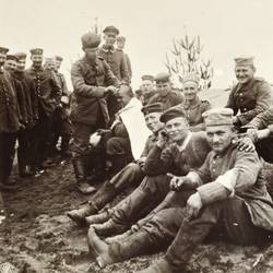 1914 - "Deutsche Truppen im Felde: Rasiersalon im Lager"