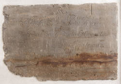 Steinerne Inschrifttafel für den Neubau eines Hauses 1803 oder 1805